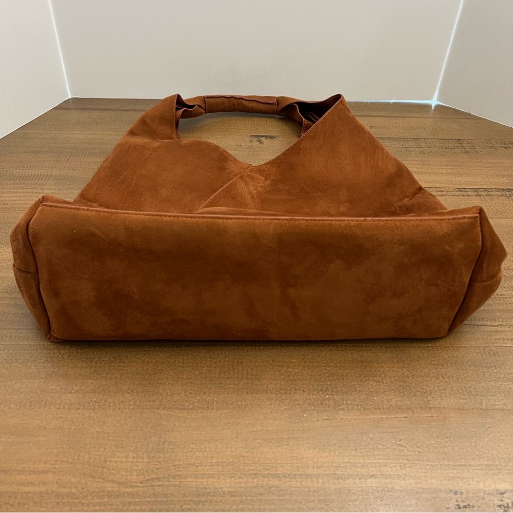 Vegan Suede Slouch Tote Banana Republic OS - Picture 8 of 14